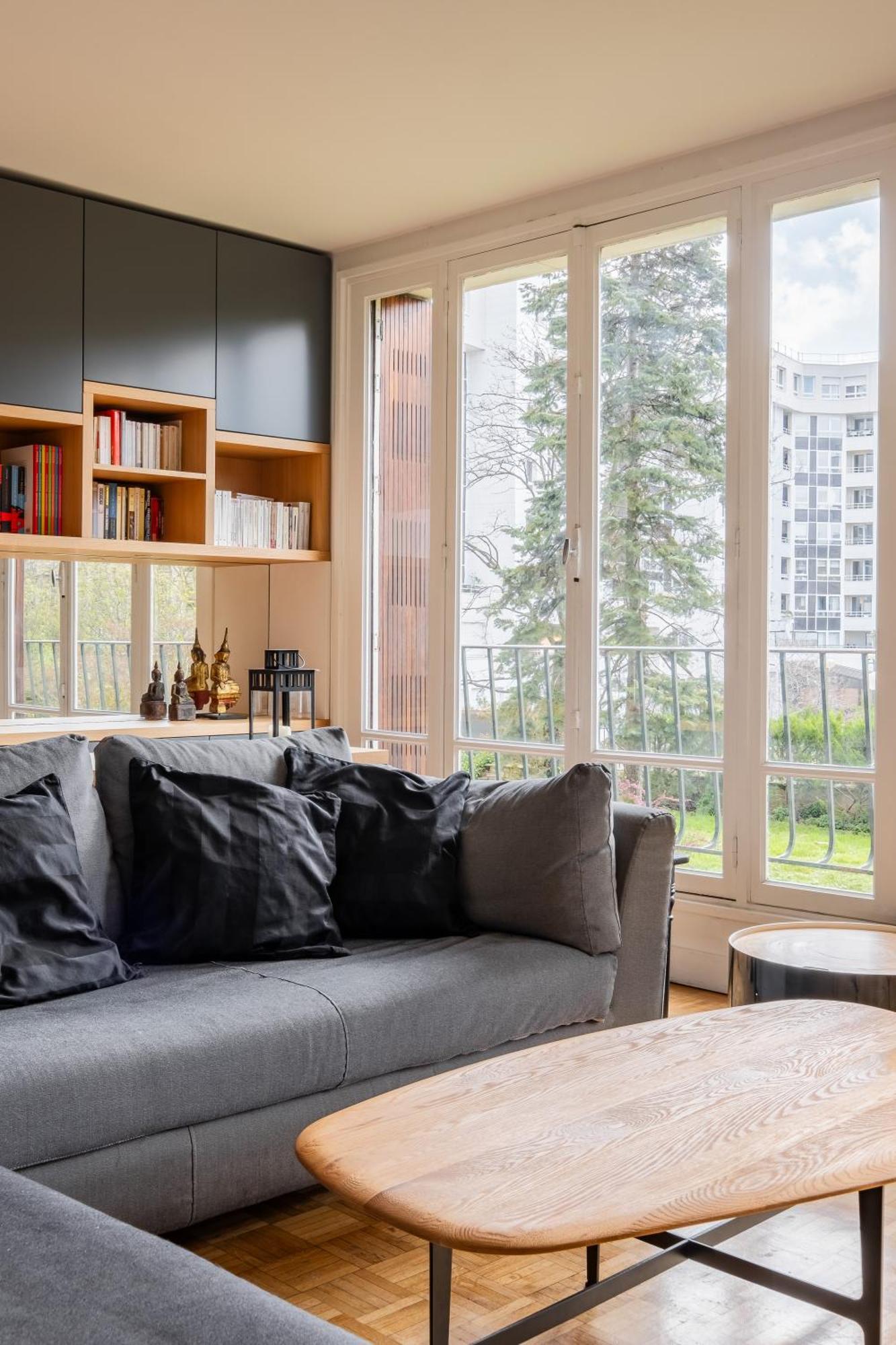 Veeve - Grand In Grey Apartment *