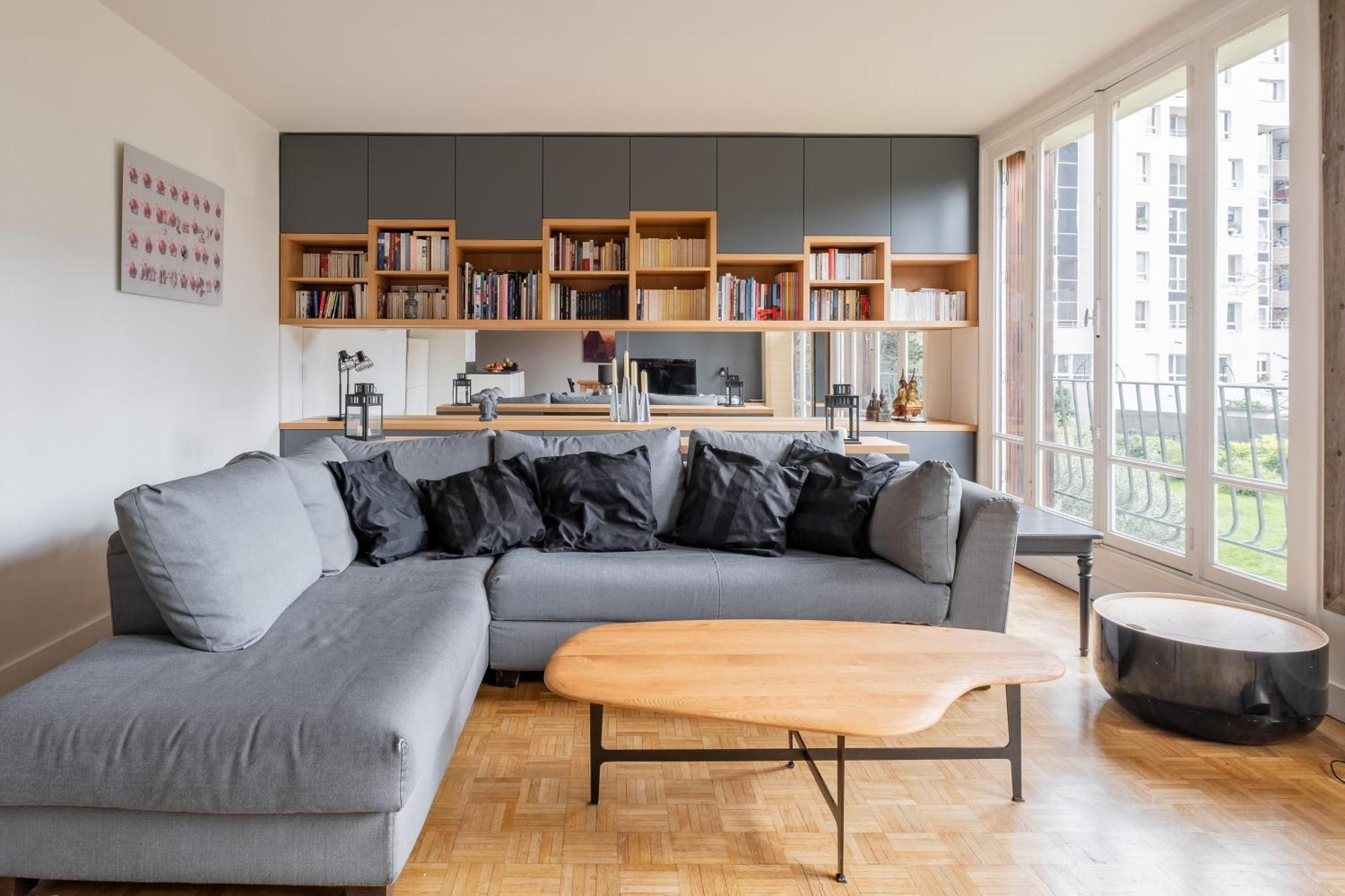 Veeve - Grand In Grey Apartment Paris